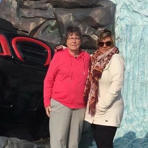 Meet your Posher, Carla